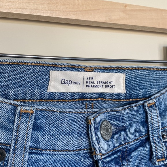 Gap Ripped Straight Leg Jeans - Picture 5 of 6